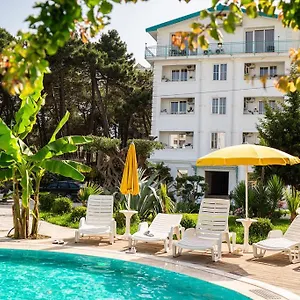 Garden Palace Курортный комплекс Голем